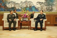 <b>应中国国防部邀请，洪森长子洪玛内正式访华</b>